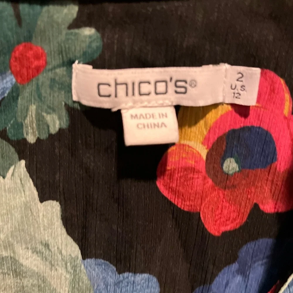 CHICO’S 2/L TOP WITH RUFFLE - Picture 3 of 5